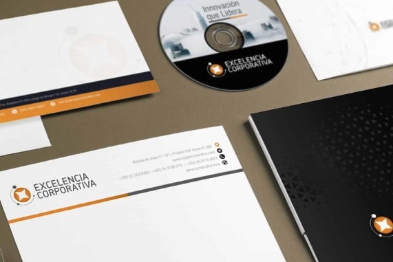 creacion de identidad corporativa branding ecuador min